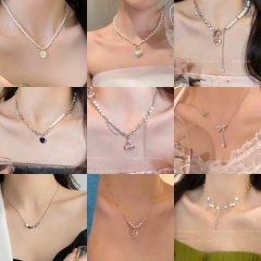 Sense of luxury, light luxury, pearl necklace, lov