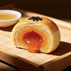 Handmade Pineapple Salted Egg Yolk Pastry
