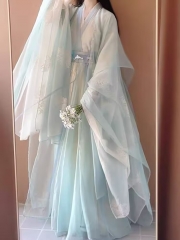 蓝雾汉服
